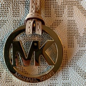 Michael Kors bag